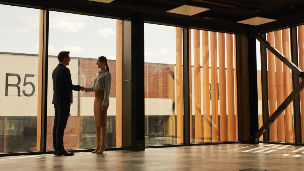 agentes de bienes raices